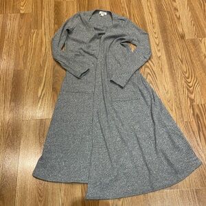 XS LOFT long gray cardigan sweater with 2 pockets.